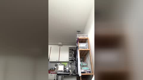 Ren online show from March 3, 8:22 am