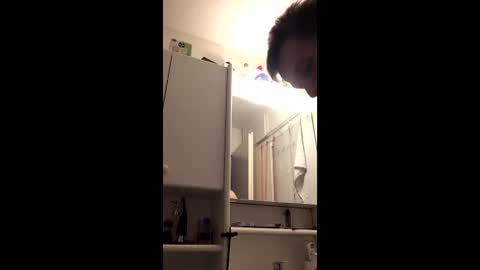 Ren online show from April 8, 7:41 am