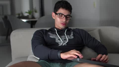 joe_steel1 online show from December 29, 1:02 am