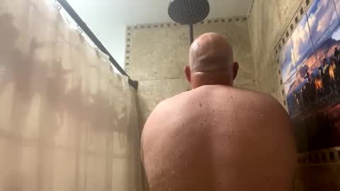 Snapshot of john40a chatting on December 24, 5:27 am John online show from December 24, 5:27 am