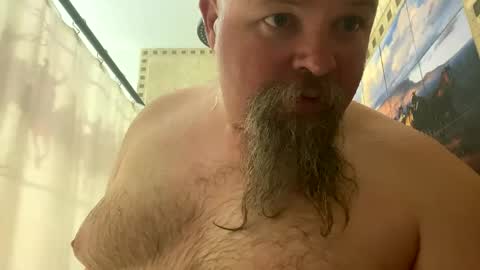 Snapshot of john40a chatting on February 6, 3:27 am John online show from February 6, 3:27 am