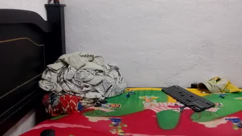 Snapshot of john_balthor chatting on December 27, 3:20 am   online show from December 27, 3:20 am