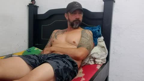 Snapshot of john_balthor chatting on January 31, 1:56 pm   online show from January 31, 1:56 pm