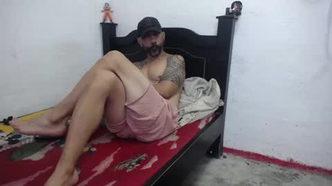 Snapshot of john_balthor chatting on February 23, 3:15 pm   online show from February 23, 3:15 pm