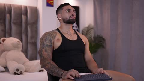 john online show from January 29, 6:39 pm