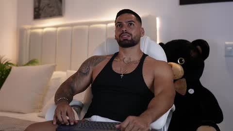 john online show from December 6, 11:36 pm