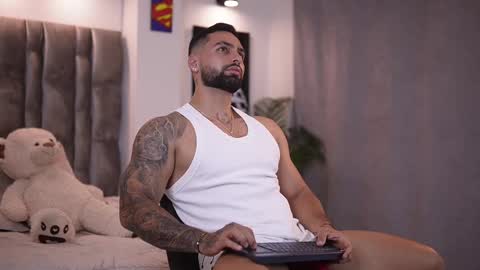 john online show from February 14, 10:48 pm