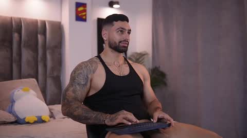 john online show from February 25, 12:03 pm