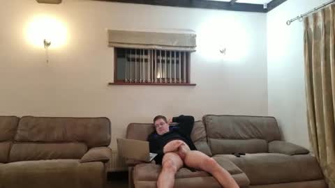 johnathan_stuart33 online show from March 17, 12:14 am