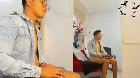 Snapshot of johnbelrose chatting on October 22, 9:29 pm johnbelrose online show from October 22, 9:29 pm