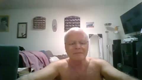 johndesnudado online show from December 3, 12:33 am