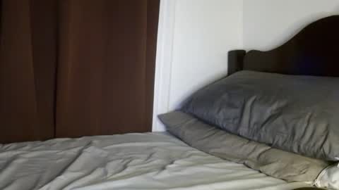 hotasian online show from February 6, 2:52 am