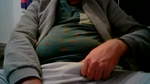 Snapshot of johnjerkof chatting on January 2, 10:01 pm johnjerkof online show from January 2, 10:01 pm