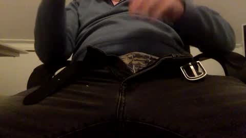 Snapshot of johnjerkof chatting on December 4, 8:29 pm johnjerkof online show from December 4, 8:29 pm