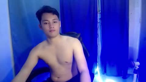 johnny_bigcock69 online show from February 24, 5:52 am