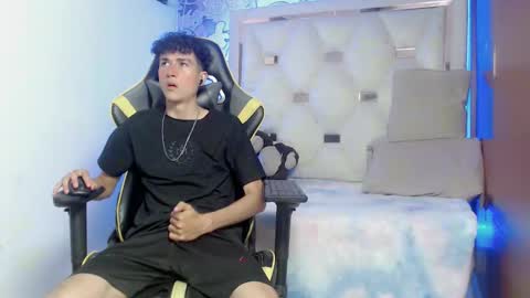 johnny_cagee online show from November 8, 6:49 am