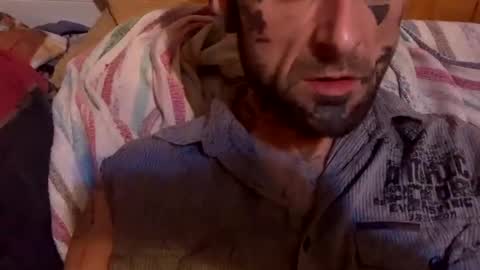 Snapshot of johnnyct36 chatting on January 24, 1:03 am johnnyct36 online show from January 24, 1:03 am