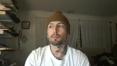 Snapshot of johnnydeep66 chatting on December 26, 6:30 am JohnnyDeep66 online show from December 26, 6:30 am