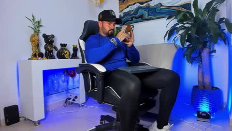 JOHNNY online show from January 16, 12:35 am