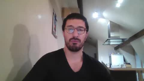 Snapshot of johnparis7575 chatting on December 9, 5:46 pm Johnfrench online show from December 9, 5:46 pm