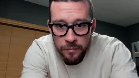 jonadams805 online show from December 2, 6:16 am