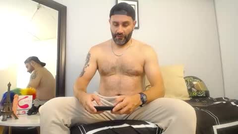  JONAS BEARD  online show from November 7, 7:50 pm