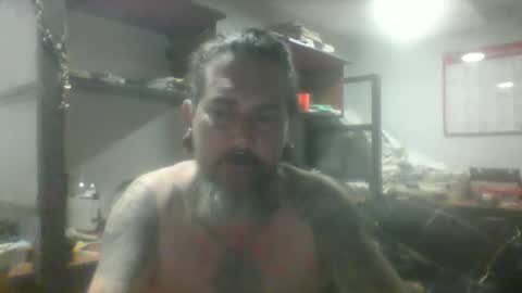 Snapshot of joseescobar75 chatting on October 26, 7:10 am PiercedDick online show from October 26, 7:10 am