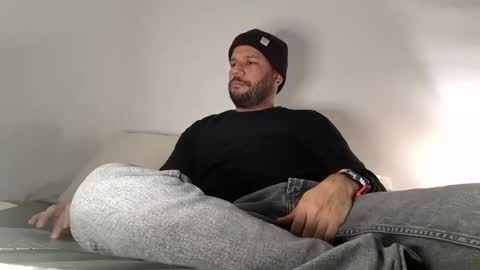 Snapshot of joselacalaca chatting on December 23, 6:16 pm Js online show from December 23, 6:16 pm