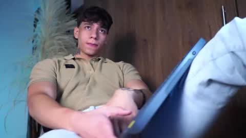 Josep online show from November 20, 11:36 pm