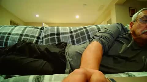 josephgr2021 online show from December 4, 2:29 am