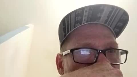 josh15cool online show from April 27, 3:36 am