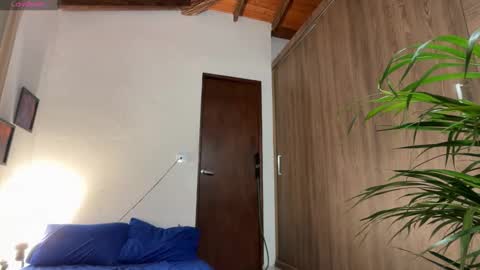 Im Jouliano online show from February 7, 10:59 pm