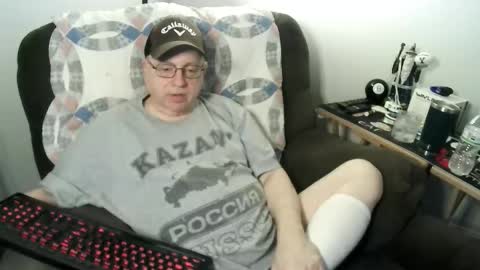 jpmel99 online show from March 8, 12:41 am