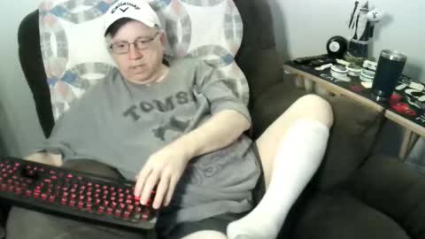 jpmel99 online show from February 14, 11:33 pm