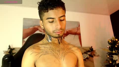 Juan online show from December 8, 11:19 pm