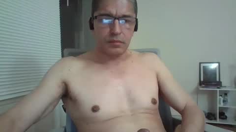 juanearth1 online show from February 25, 12:00 am