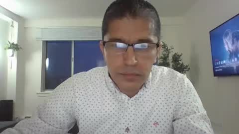 juanearth1 online show from February 10, 10:47 pm