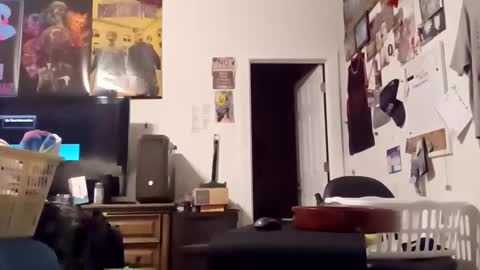 Cum see US online show from April 26, 7:17 am