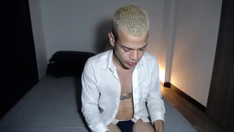 Miguel online show from October 22, 3:10 am