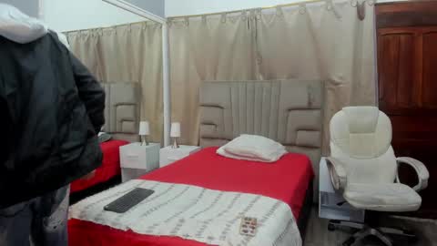 julian billy online show from January 26, 11:28 am