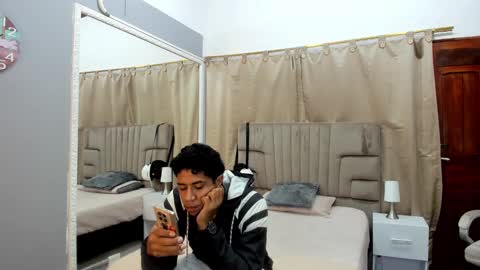 julian billy online show from January 18, 11:32 am