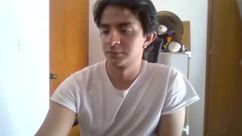 Snapshot of julian_mora7 chatting on March 12, 7:06 pm Julian Mora online show from March 12, 7:06 pm