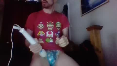 Snapshot of julianjj2001 chatting on February 6, 10:00 pm julianjj2001 online show from February 6, 10:00 pm