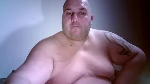 Snapshot of julianoparno chatting on October 22, 1:20 am Juliano online show from October 22, 1:20 am