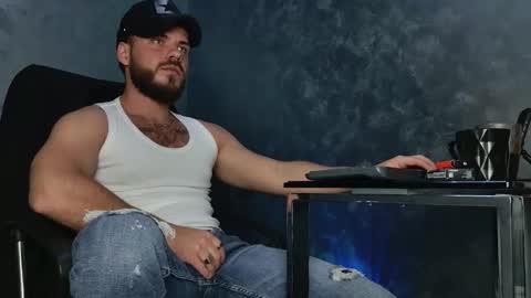 JULiUS   online show from November 23, 10:43 pm