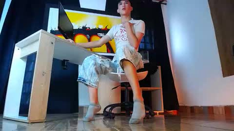 jullian online show from February 12, 8:26 pm