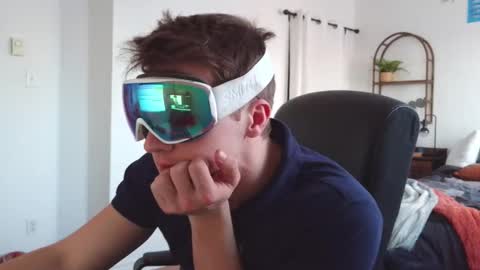 Junior Madison online show from February 21, 10:04 pm