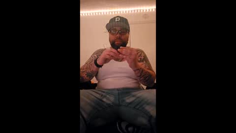 junito69671696 online show from April 30, 1:01 am