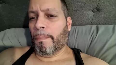 Snapshot of just2much4uboo1 chatting on December 31, 7:18 pm Just2much4uboo1 online show from December 31, 7:18 pm