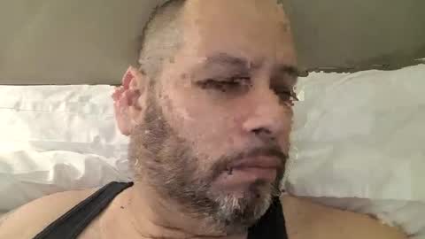 Snapshot of just2much4uboo1 chatting on December 12, 3:10 am Just2much4uboo1 online show from December 12, 3:10 am